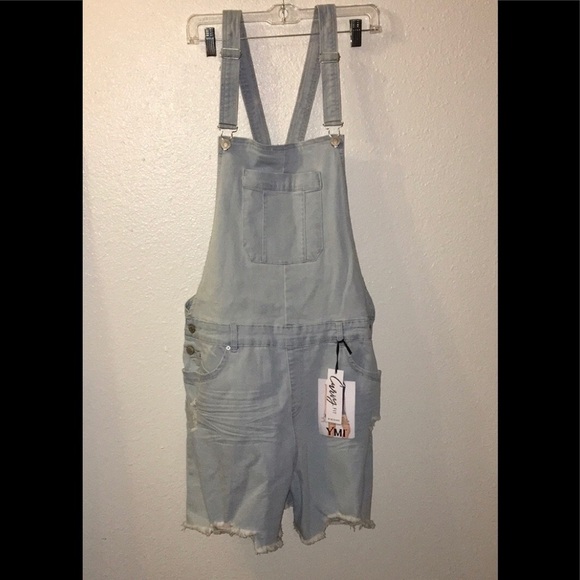 NWT YMI Curvy Fit Shortalls Light Wash Distressed - Picture 1 of 14
